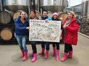 Růžové holínky alias Pink Boots Society oslavily MDŽ v Plzni