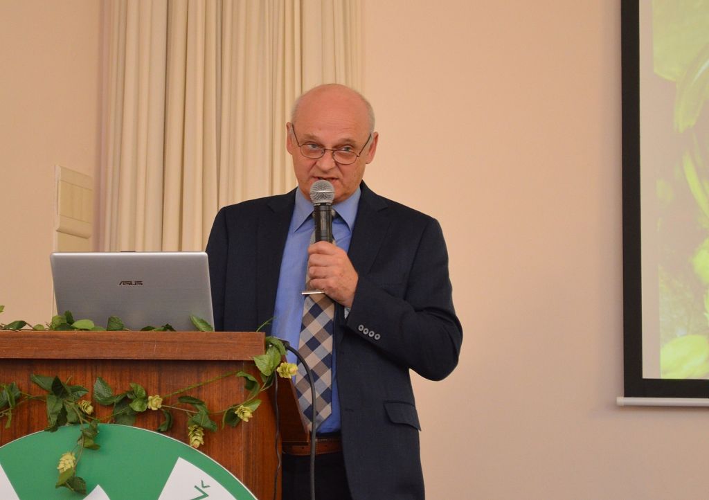 Ing. Pavel Šponer z Bohemia Hop, a. s., vystoupil za Unii obchodníků a zpracovatelů chmele (Senohraby, 27. 1. 2016). | Foto: M. Brynda Foto: M. Brynda