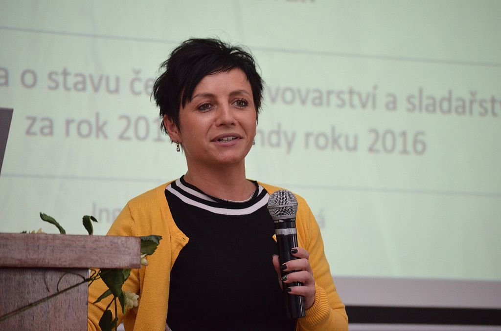 Ing. Martina Ferencová z Českého svazu pivovarů a sladoven na chmelařském kongresu v Senohrabech (2. 2. 2017). | Foto: M. Brynda Foto: M. Brynda
